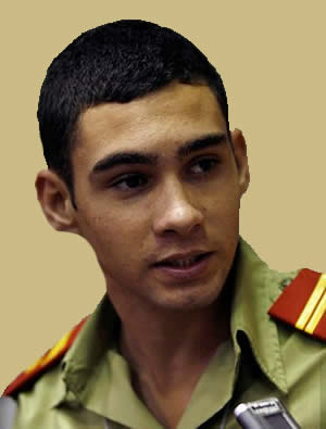 710elian-at-18 Elián González in 2010